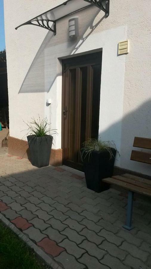 Das Tulpen Apartment Weiden am See Exterior photo